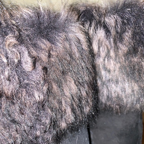 BLACK TALL UGG BOOTS WITH FUR TOP - Picture 4 of 5